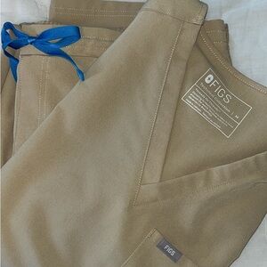 FIGS W Scrub Set- Catarina top M, Yola Skinny L/P